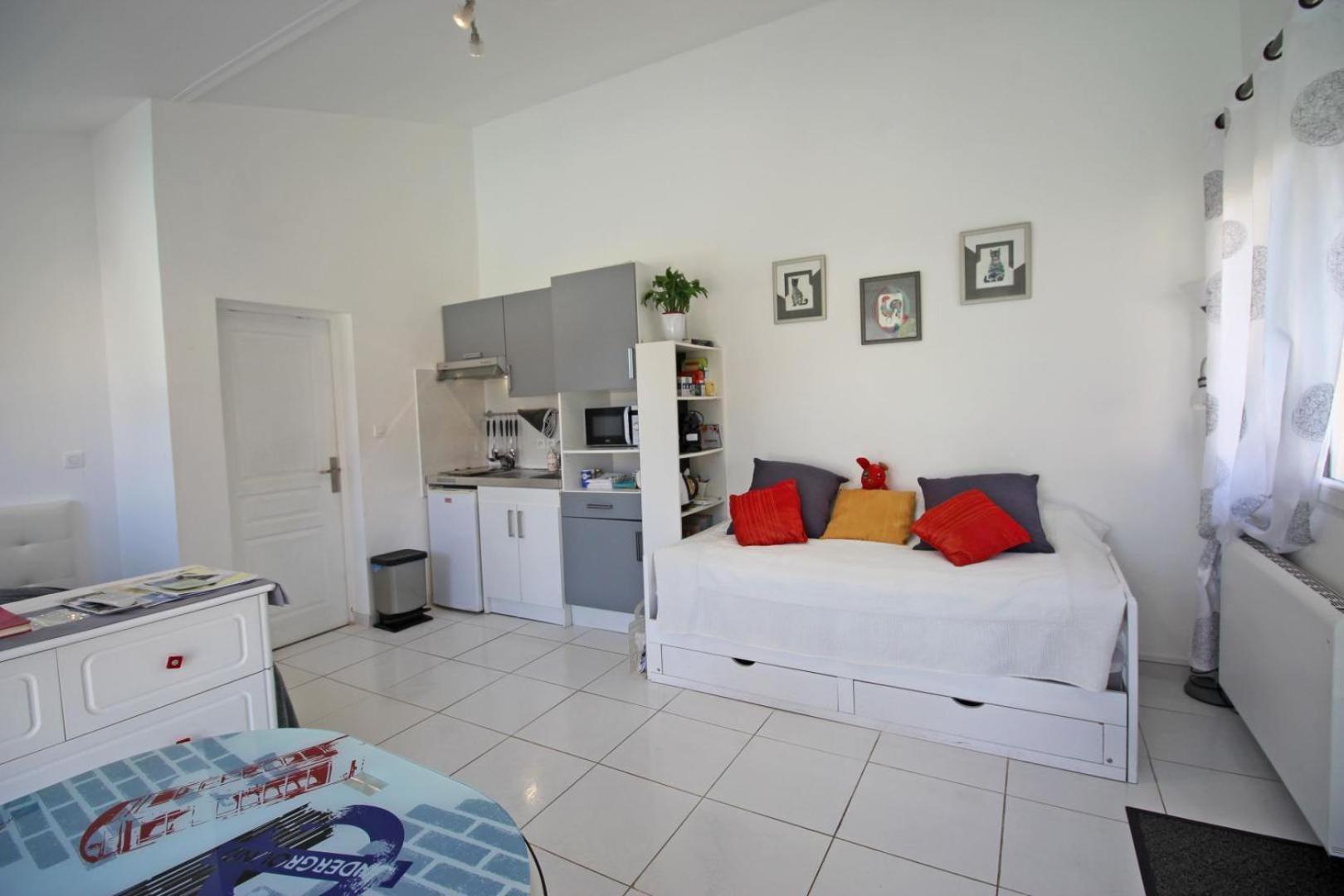 Les Carpes A Limoges Bed & Breakfast Exterior photo